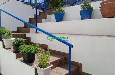 Casa à venda em Jundiaí-SP com 3 quartos, 1 sala, 3 banheiros, 2 vagas de garagem e 128m² no Jardim Messina.