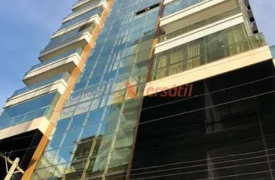 4 suítes sendo 1 master na quadra do mar, meia praia, itapema - sc