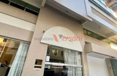 Apartamento com 03 suítes e 03 vagas de garagem , meia praia, itapema - sc