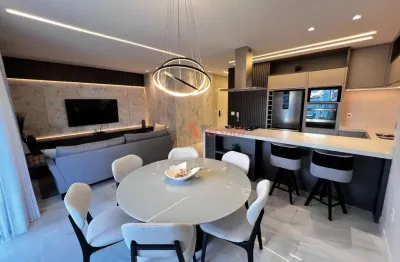 Apartamento com 3 quartos à venda na Rua 303, 179, Meia Praia, Itapema