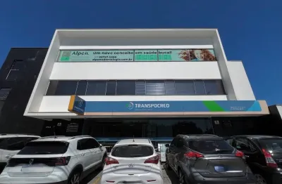 Aluga-se sala comercial com 100 m2 anita garibaldi joinville.