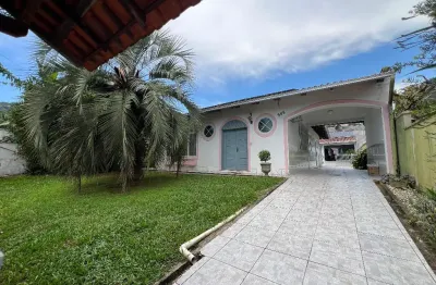 Casa com 4 quartos à venda na Rua Castro Alves, 508, Saguaçu, Joinville