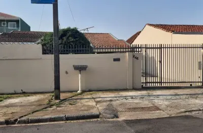 Linda casa para locação pertinho de santa felicidade! agende já sua visita!