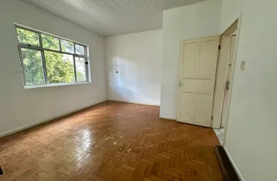 Apartamento com 4 quartos para alugar na Rua José de Alencar, 1050, Alto da Rua XV, Curitiba