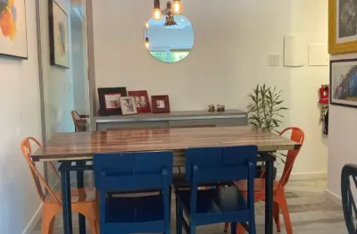 Ótimo sobrado com piscina em condomínio fechado próximo ao shopping garten joinville.