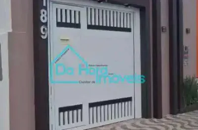 Casa com 2 quartos à venda no Jussara, Mongaguá  por R$ 490.000