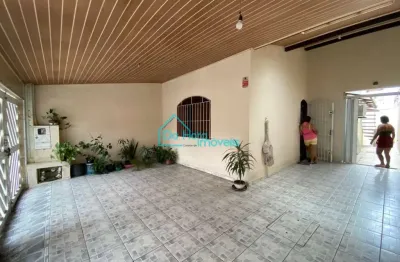 Casa com 2 quartos à venda no Jardim Praia Grande, Mongaguá  por R$ 320.000