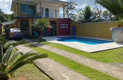 Casa sobrado à venda na praia de boracéia, em bertioga/sp com 5 dormitórios, sendo 1 suíte e uma área total de 949 m²