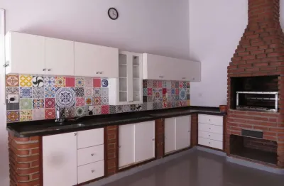 Casa sobrado à venda no bairro alto ipiranga em mogi das cruzes, com 3 dormitórios e amplo espaço gourmet.