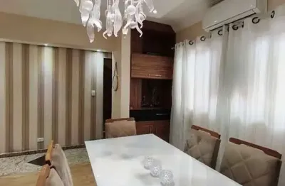 Casa de 3 dormitórios em condomínio fechado – conforto, segurança e lazer completo!