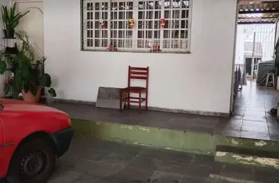 Casa com 3 quartos para alugar na Rua Vereador Nesclar Faria Guimarães, 695, Mogi Moderno, Mogi das Cruzes