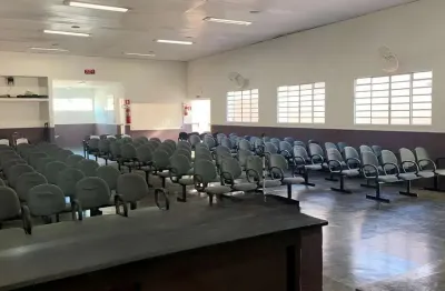 Imóvel comercial para venda em uberlândia, jardim das palmeiras, 1 dormitório, 2 banheiros