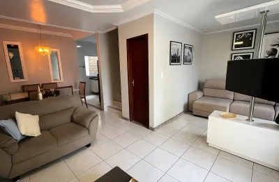 Excelente casa 3 quartos - duplex em ipitanga condomínio a 3 minutos da praia de ipitanga