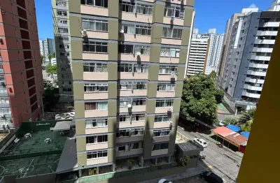 Apartamento 2 quartos na pituba - armarios - andar alto