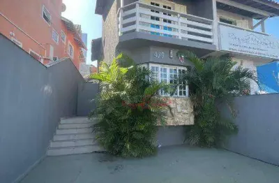 Sobrado com 3 dormitórios para alugar, 90 m² por r$ 4.500,00/mês - parque nossa senhora do carmo - arujá/sp