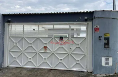 Imperdível sobrado com 3 dormitórios - venda por r$ 980.000 ou aluguel por r$ 6.000/mês - centro - arujá/sp