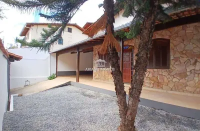 Casa com 3 quartos para alugar na Rua Olavo Bilac, Santa Mônica, Belo Horizonte