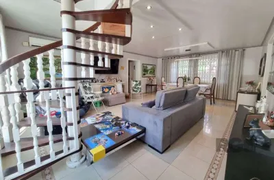 Casa 4 dormitórios, 4 vagas, espaço gourmet, piscina, jardim do salso porto aleg