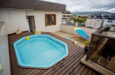 Cobertura no jardim planalto, de 3 dormitórios e 2 vagas com 260m²