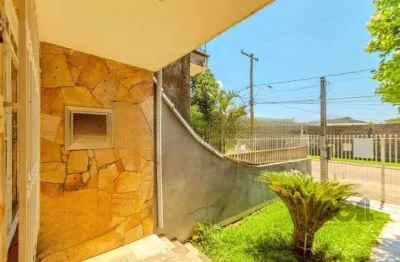 Casa com 3 quartos à venda na Rua dos Maias, 94, Rubem Berta, Porto Alegre