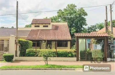 Casa | 02 dormitórios | amplo terreno | vila nova | zona sul
