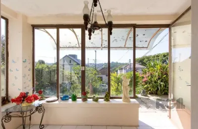 Casa com 2 quartos à venda na Rua Oscar Tollens, 242, Santa Tereza, Porto Alegre