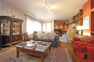 Vende-se amplo apartamento 3 dorm c/ suíte, 2 vagas cobertas, dependência comple