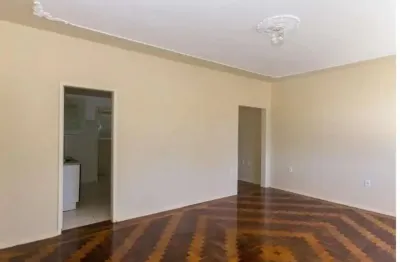 Apartamento com 2 quartos à venda na Rua Ramiro Barcelos, 1522, Independência, Porto Alegre