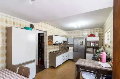 Casa com 4 quartos para alugar na Avenida dos Cubanos, 205, Partenon, Porto Alegre
