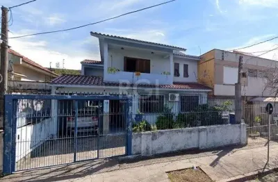 Casa para venda - 270m², 4 dormitórios, sendo 1 suites, 5 vagas - partenon