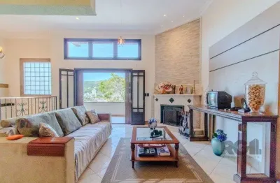 Linda casa de 04 dormitórios com vista livre no bairro teresópolis