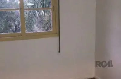 Apartamento de 03 dormitórios, sala, cozinha, banheiro. condomínio  com salão de