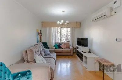 Casa com 3 quartos à venda na Avenida Engenheiro Ary de Abreu Lima, 311, Jardim Europa, Porto Alegre