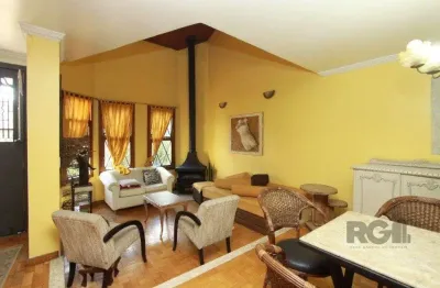 Casa com 3 quartos à venda na Rua Gomes de Freitas, 462, Jardim Itu Sabará, Porto Alegre