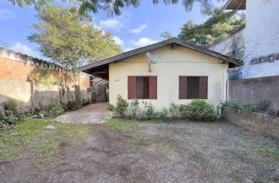 Casa com 2 quartos à venda na Rua Marechal Hermes, 271, Camaquã, Porto Alegre