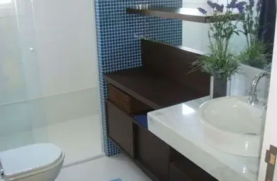 Casa para Venda - 462m², 6 dormitórios, sendo 6 suites, 3 vagas - Atlântida