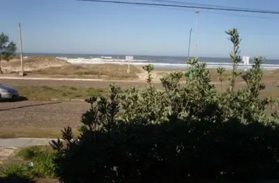 Casa para venda - 216m², 3 dormitórios, sendo 1 suites, 2 vagas - centro
