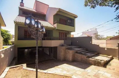 Casa para venda - 443m², 3 dormitórios, 4 vagas - alto petrópolis