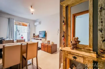 Térreo reformado com pátio na joão alfredo, excelente para pets