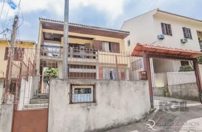 Casa com 4 quartos à venda na Rua Santiago Dantas, 457, Cascata, Porto Alegre