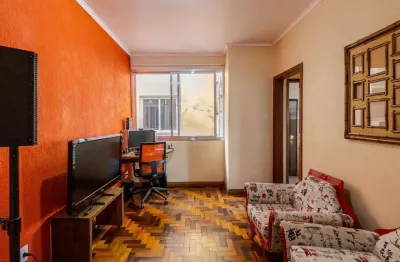 Apartamento de 02 dormitórios no bairro petropolis em porto alegre/rs.