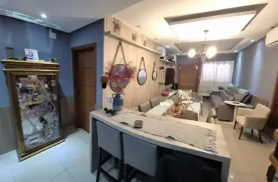 Casa com piscina / 5 quartos / 2 suítes / churrasqueira / piscina / anexo fundos