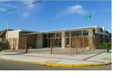 Casa comercial à venda na Rua Fernando Ferrari, 2934, Niterói, Canoas