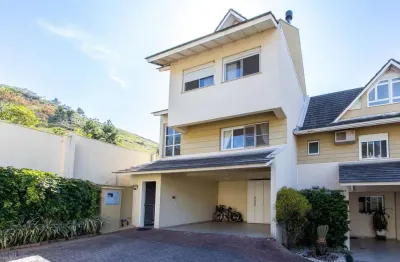 Casa condomínio | 3 dormitórios | 1 suíte | 240,82 privativos | 2 vagas | bairro