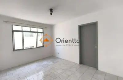 Apartamento 2 dormitórios, sem mobília e com 1 vaga de garagem - para alugar no
