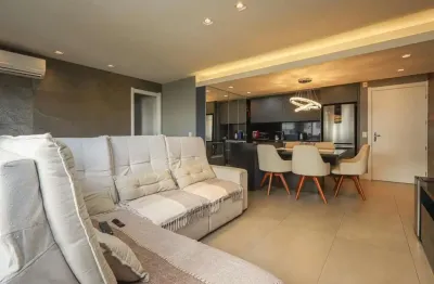 Apartamento à venda no bairro São Sebastião em Porto Alegre/RS