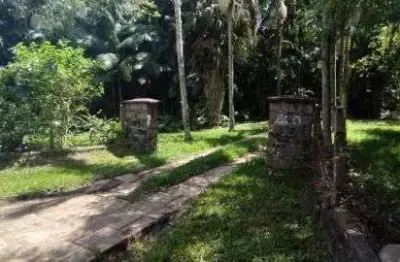 Terreno 51,80 x 150 em Porto Alegre, no bairro Pedra Redonda, à venda.