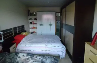 Casa para Venda - 220m², 3 dormitórios, sendo 1 suites, 2 vagas - Hípica