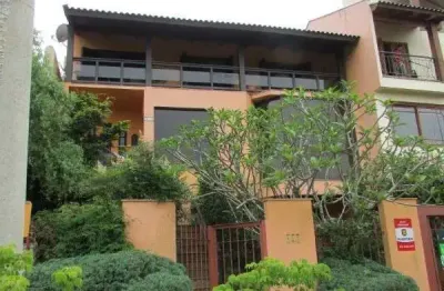 Casa para Venda - 340m², 4 dormitórios, sendo 2 suites, 3 vagas - Jardim Isabel