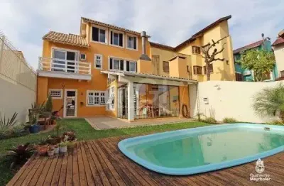Casa para Venda - 208.06m², 3 dormitórios, sendo 1 suites, 2 vagas - Altos do Ip